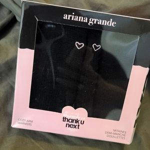 Ariana Grande Arm Warmers